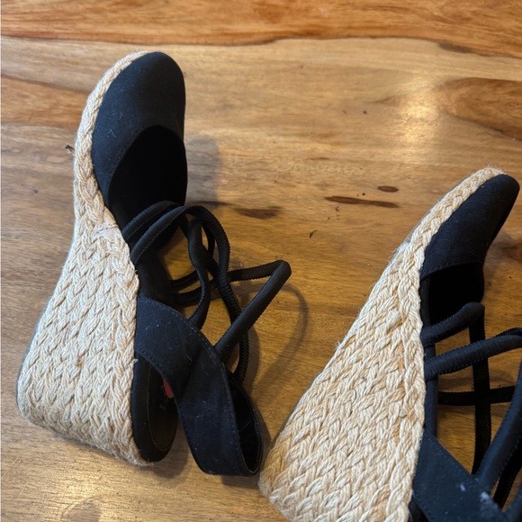 Ralph Lauren low wedges size 8 - Picture 7 of 8